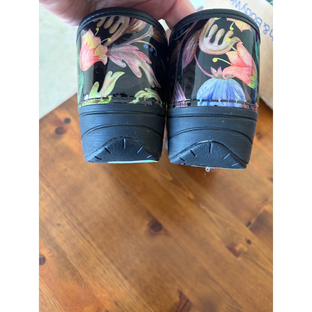 Dansko XP 2.0 Floral Patent Leather Professional Clogs Black Multi 39 US 8.5-9 - Picture 7 of 7